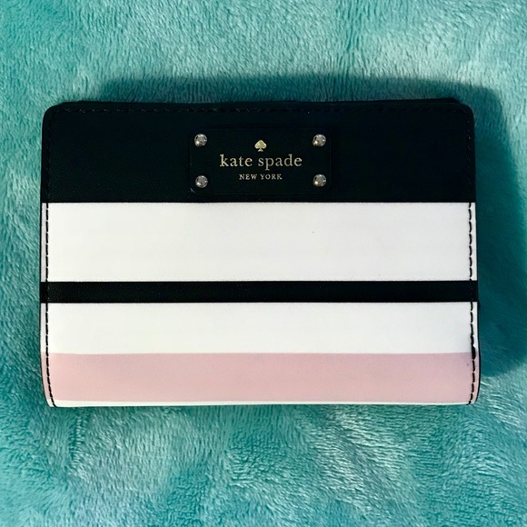 kate spade Handbags - kate spade ♠️ New Wallet